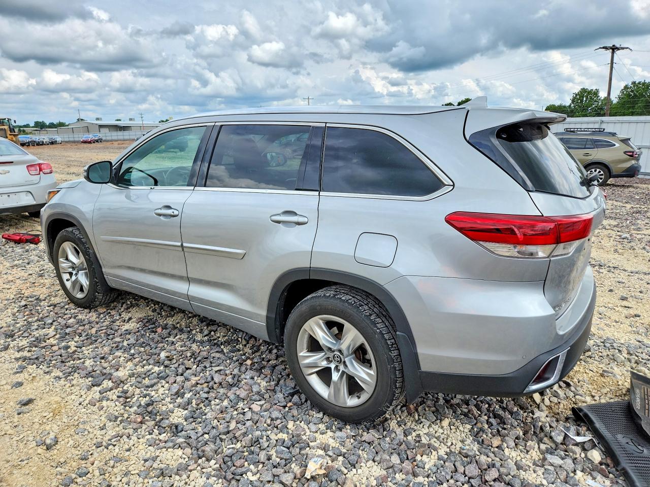 2017 TOYOTA HIGHLANDER LIMITED — снимка 2