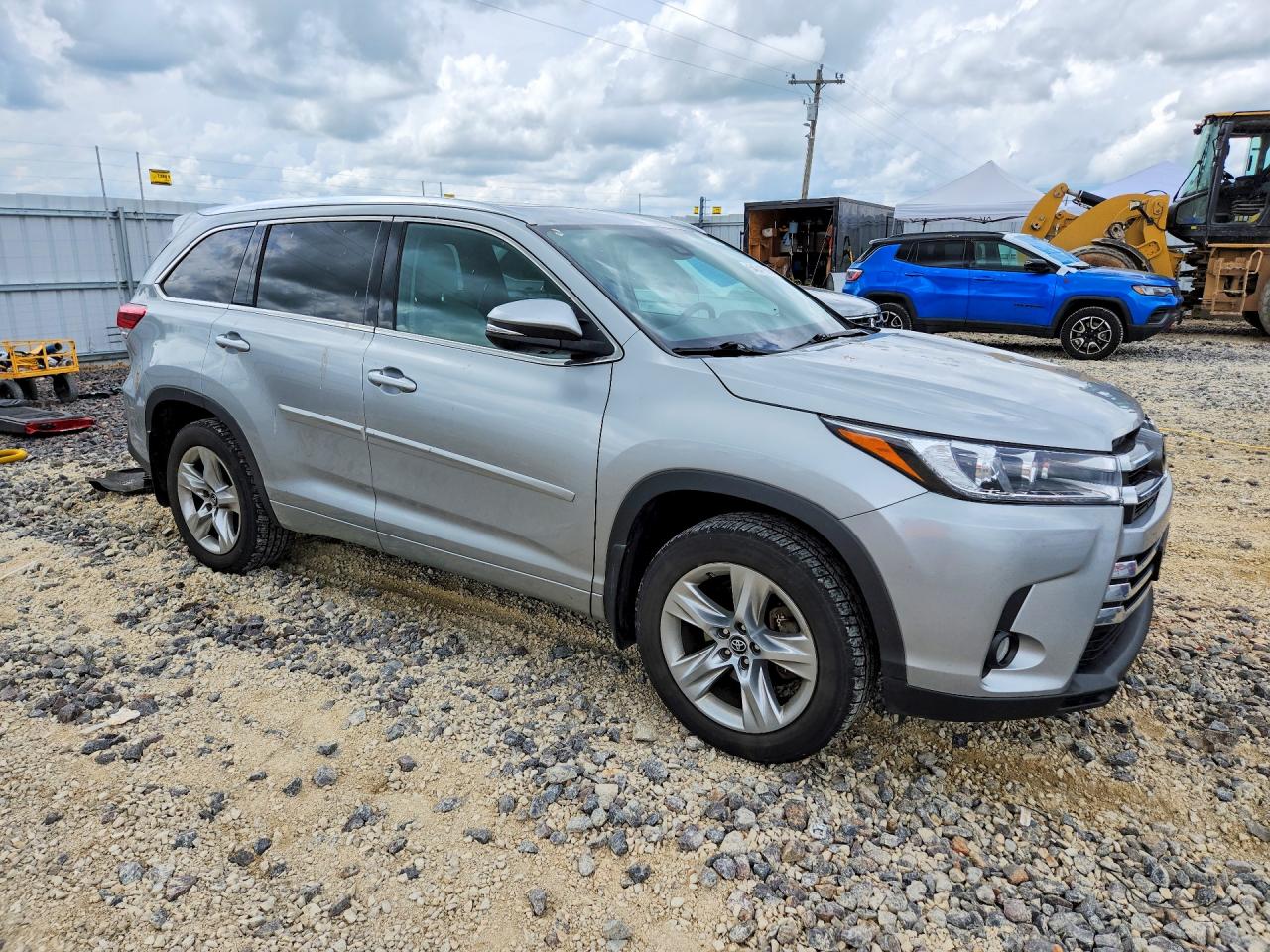 2017 TOYOTA HIGHLANDER LIMITED — снимка 4
