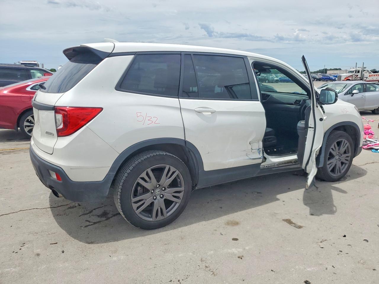2021 HONDA PASSPORT EXL — снимка 3