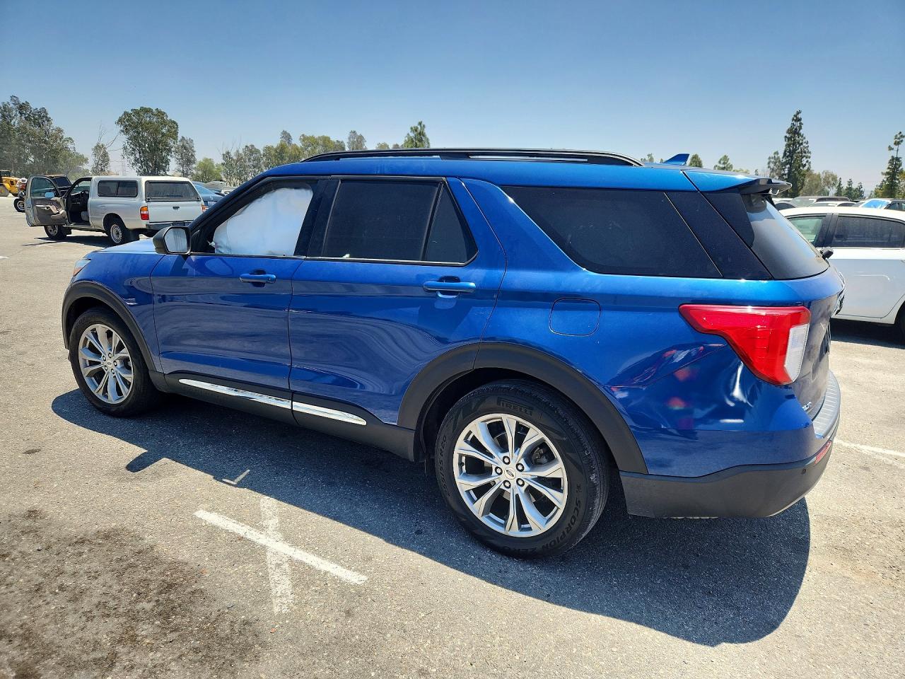 2020 FORD EXPLORER XLT — снимка 2