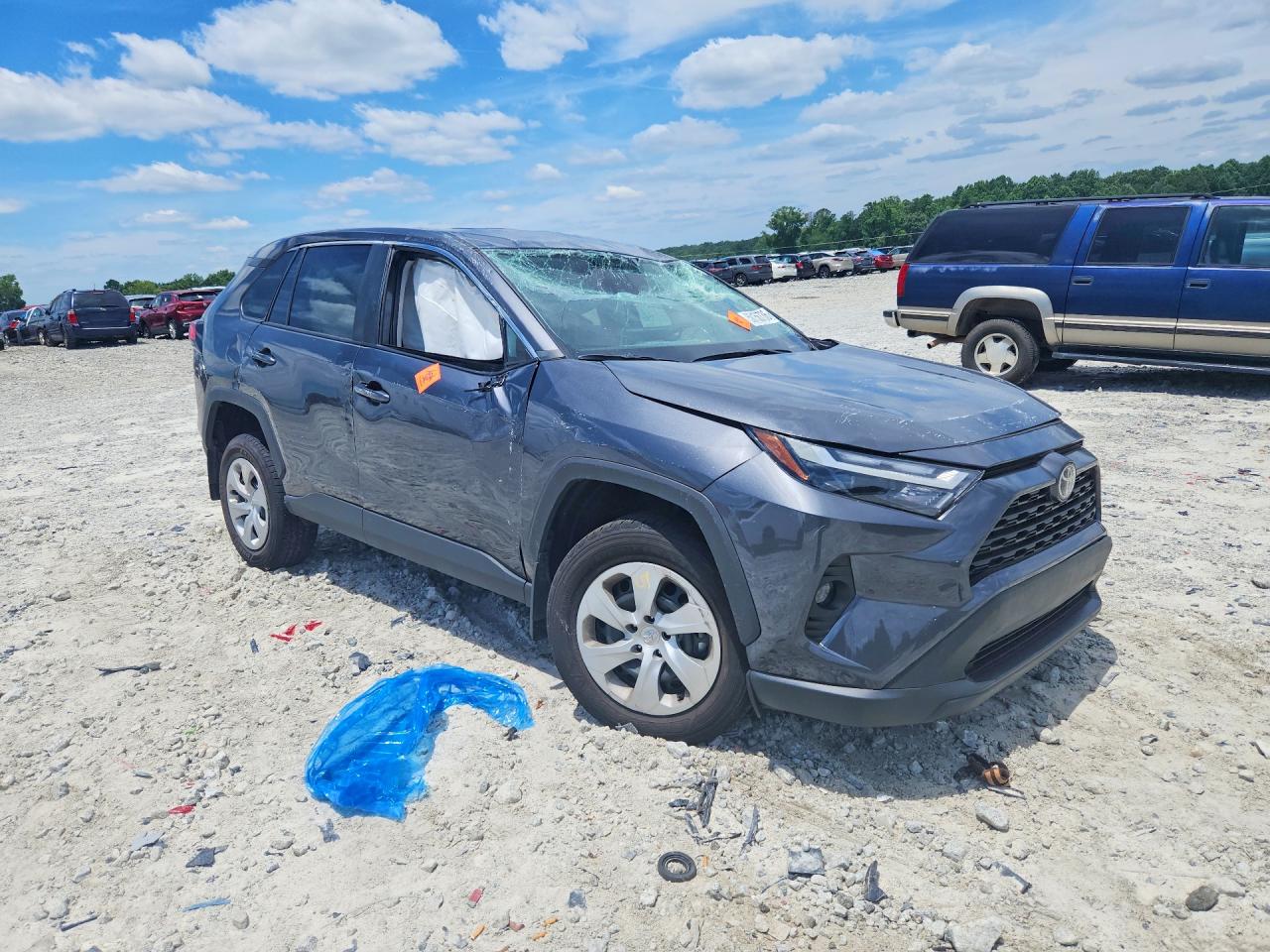 2025 TOYOTA RAV4 LE — снимка 4