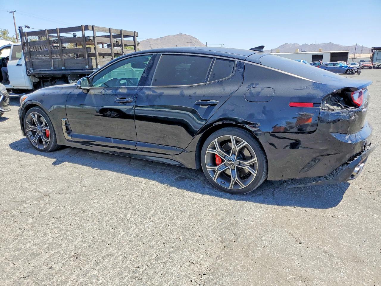 2019 KIA STINGER GT1 — снимка 2