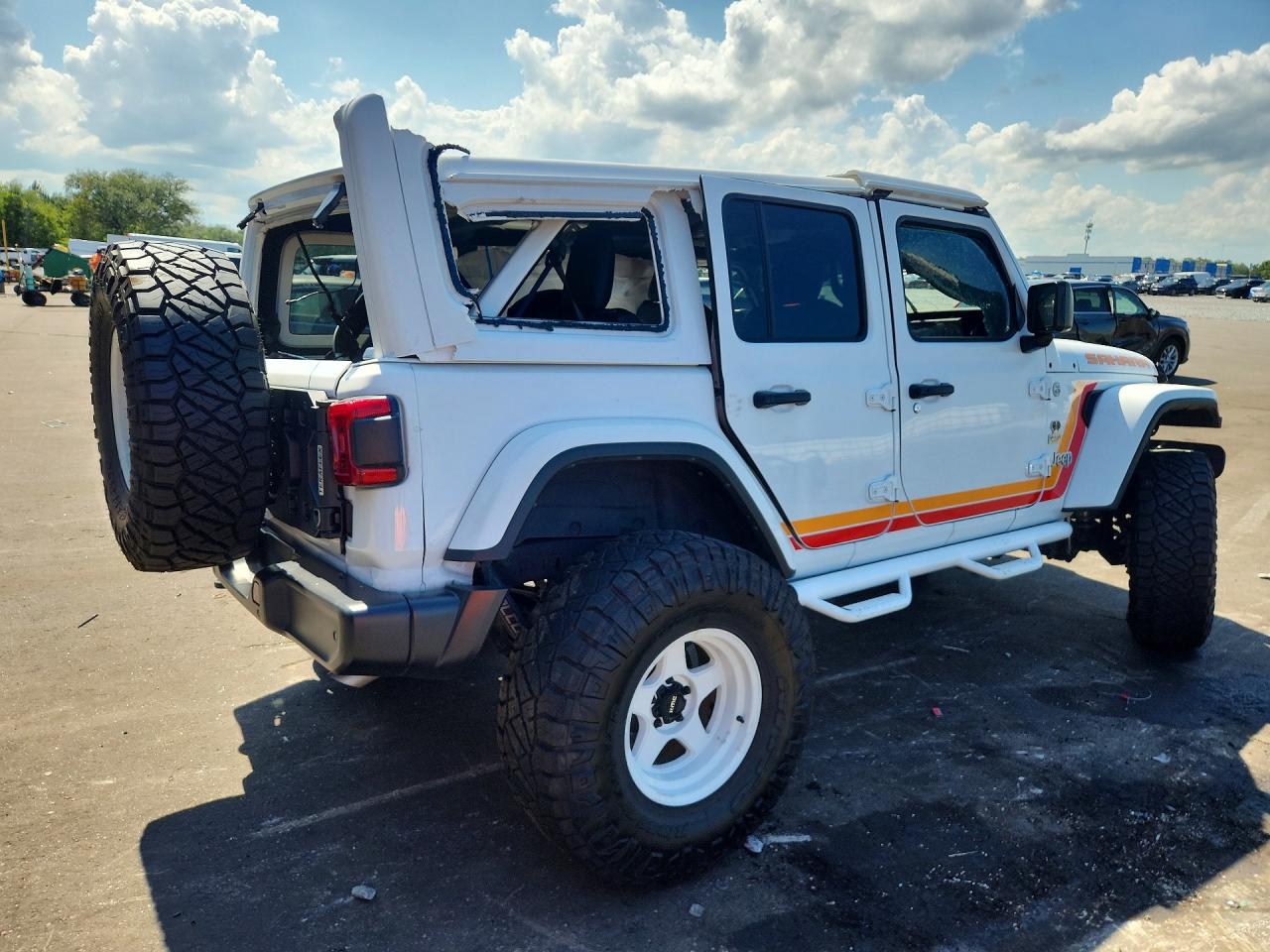 2024 JEEP WRANGLER SAHARA — снимка 3