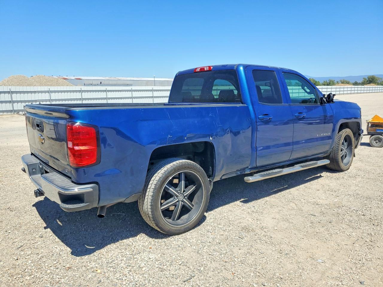 2015 CHEVROLET SILVERADO K1500 LT — снимка 3