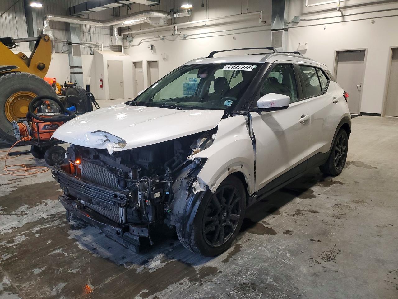 2022 NISSAN KICKS SV