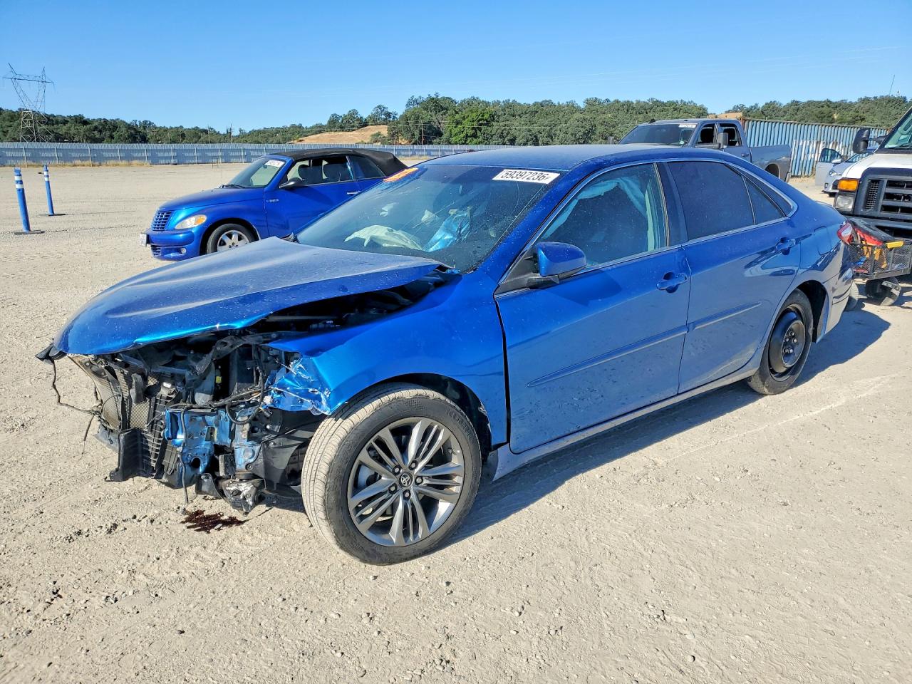 2017 TOYOTA CAMRY SE