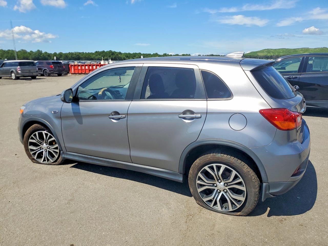 2019 MITSUBISHI OUTLANDER SPORT SE — снимка 2
