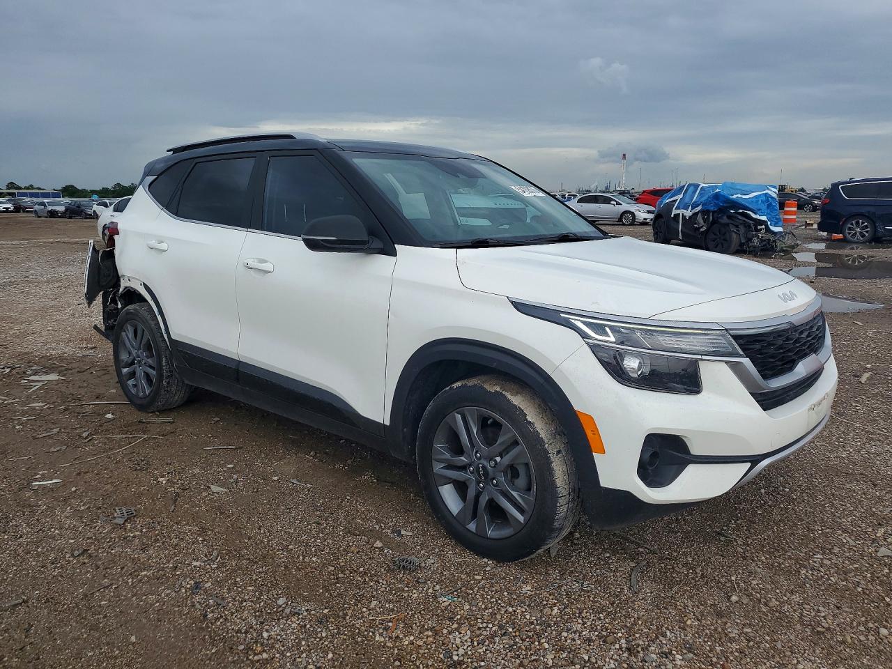 2022 KIA SELTOS S — снимка 4