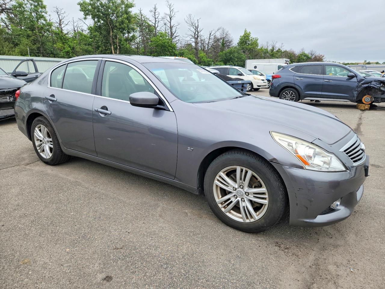2015 INFINITI Q40 BASE — снимка 4