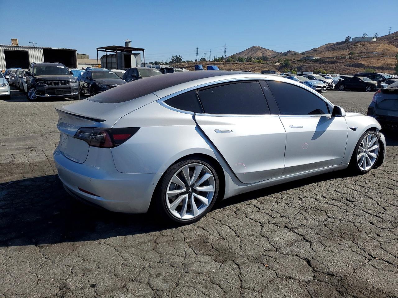 2017 TESLA MODEL 3 — снимка 3
