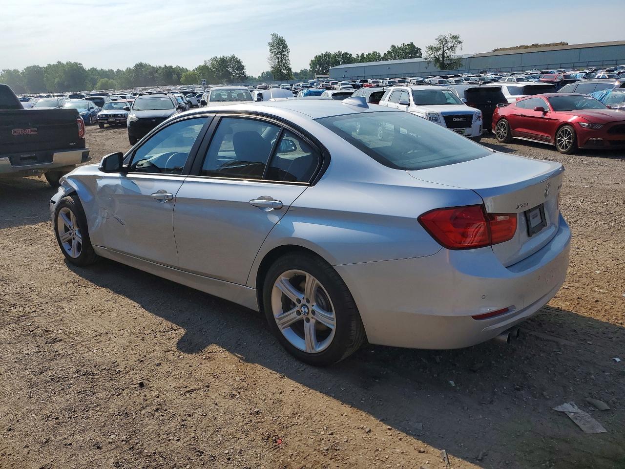 2015 BMW 328 XI — снимка 2