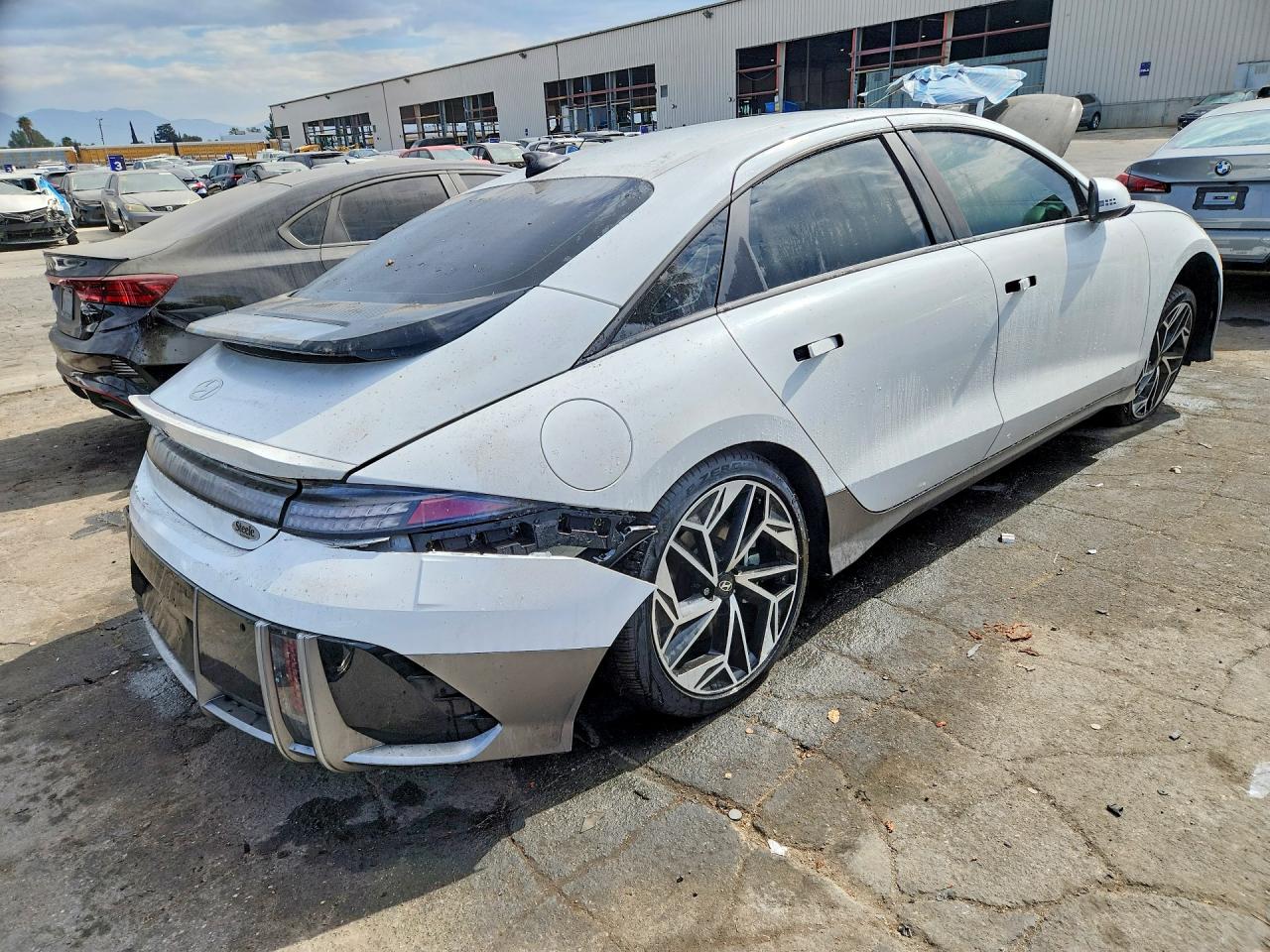 2025 HYUNDAI IONIQ 6 SEL — снимка 3