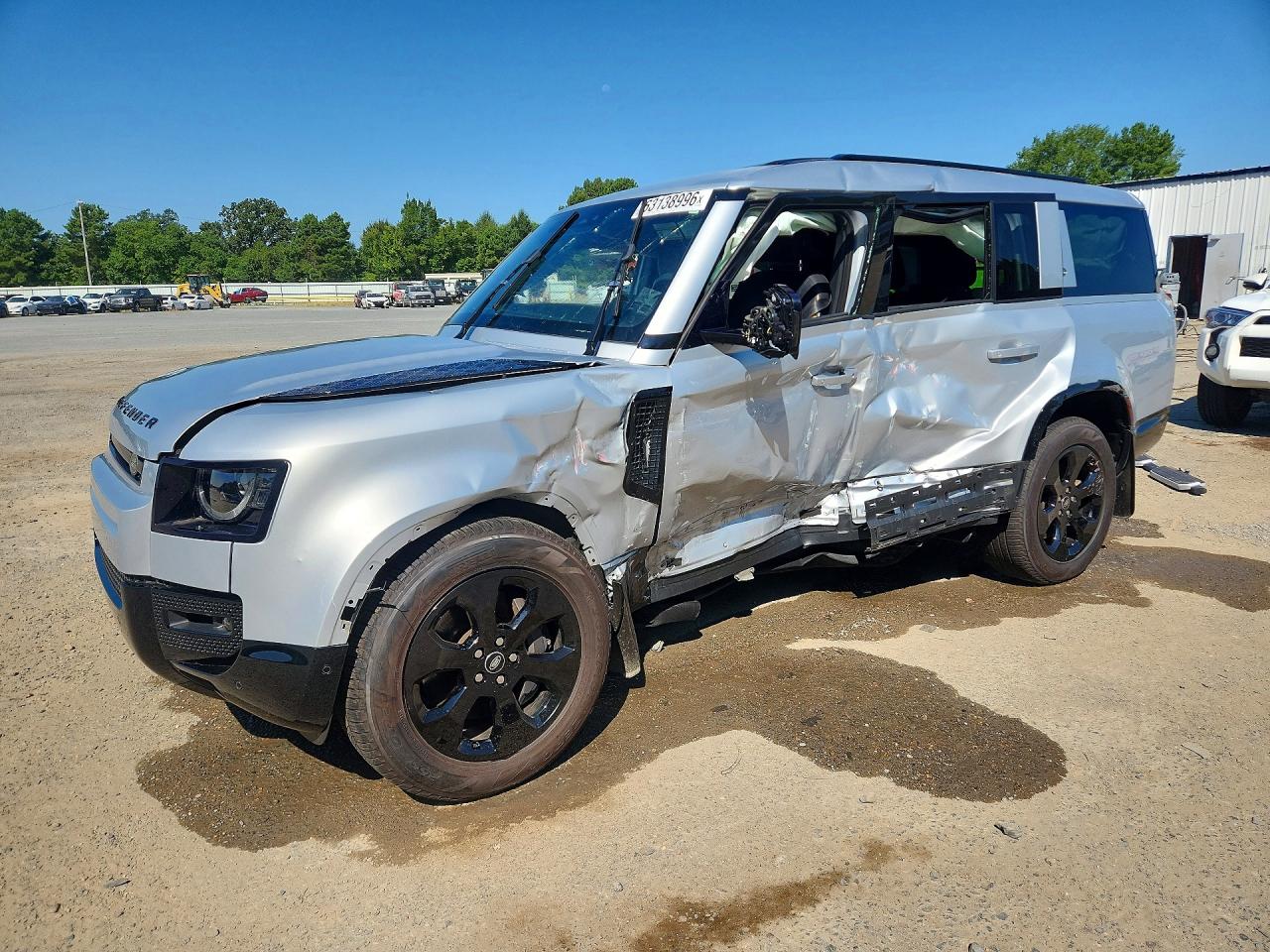 2024 LAND ROVER DEFENDER 130 X-DYNAMIC SE