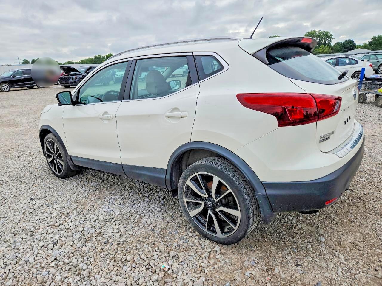2018 NISSAN ROGUE SPORT SL — снимка 2