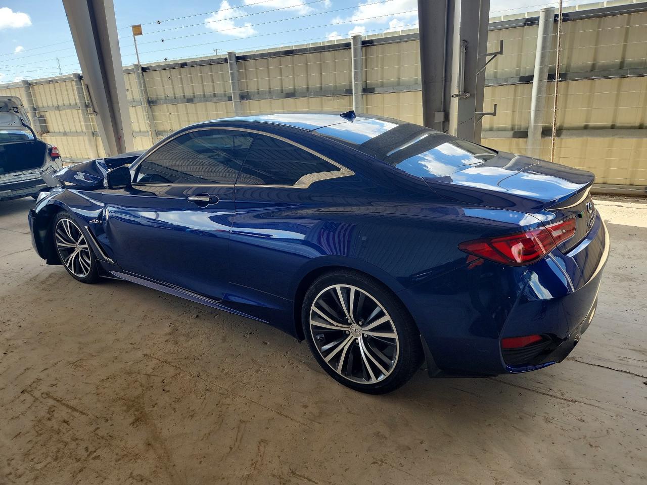 2018 INFINITI Q60 3.0T LUXE — снимка 2
