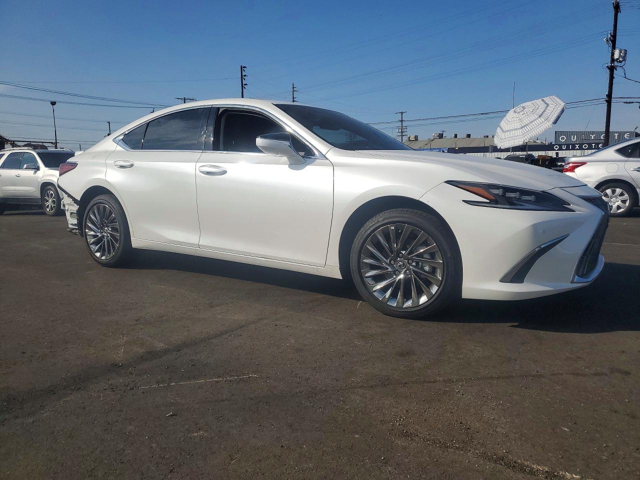 2025 LEXUS ES 300H LUXURY — снимка 4