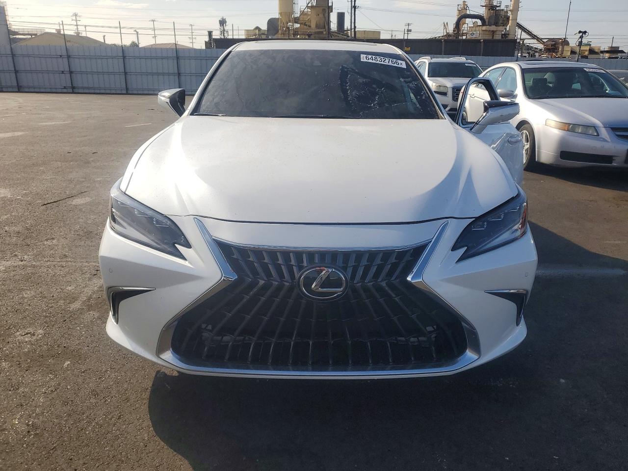 2025 LEXUS ES 300H LUXURY — снимка 5