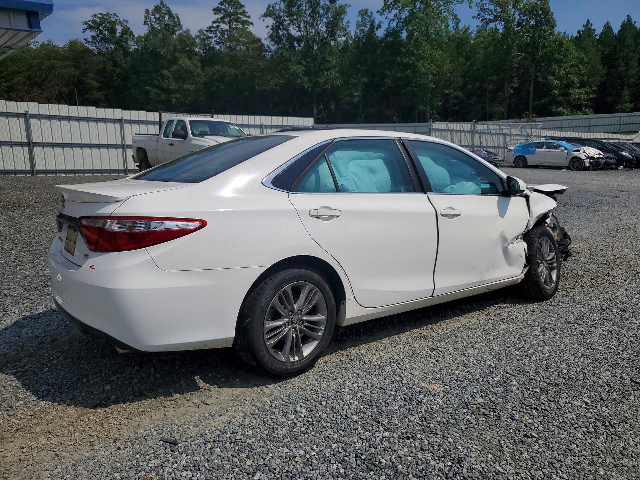 2016 TOYOTA CAMRY SE — снимка 3