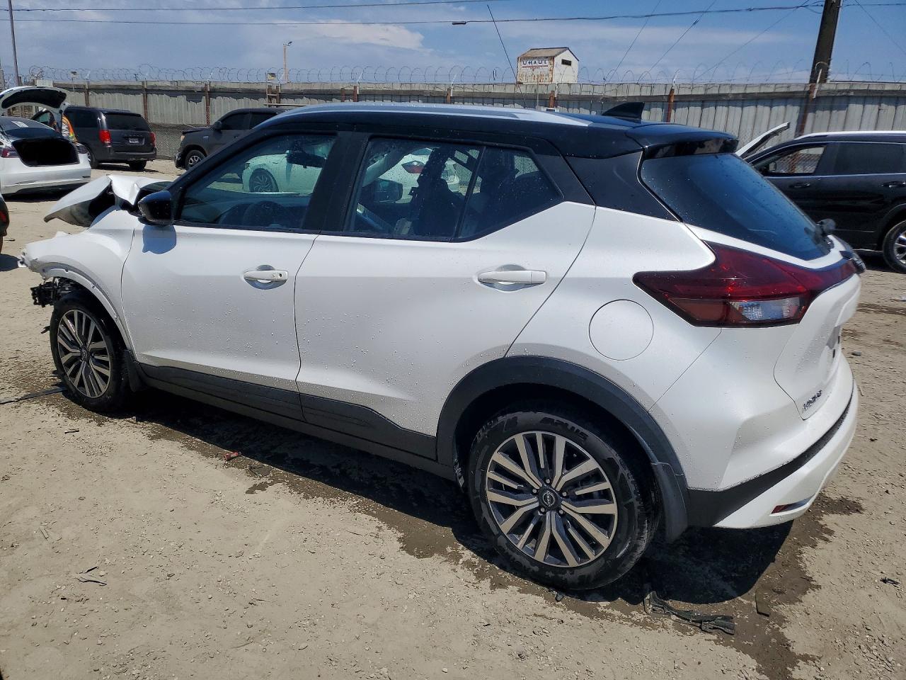 2022 NISSAN KICKS SV — снимка 2