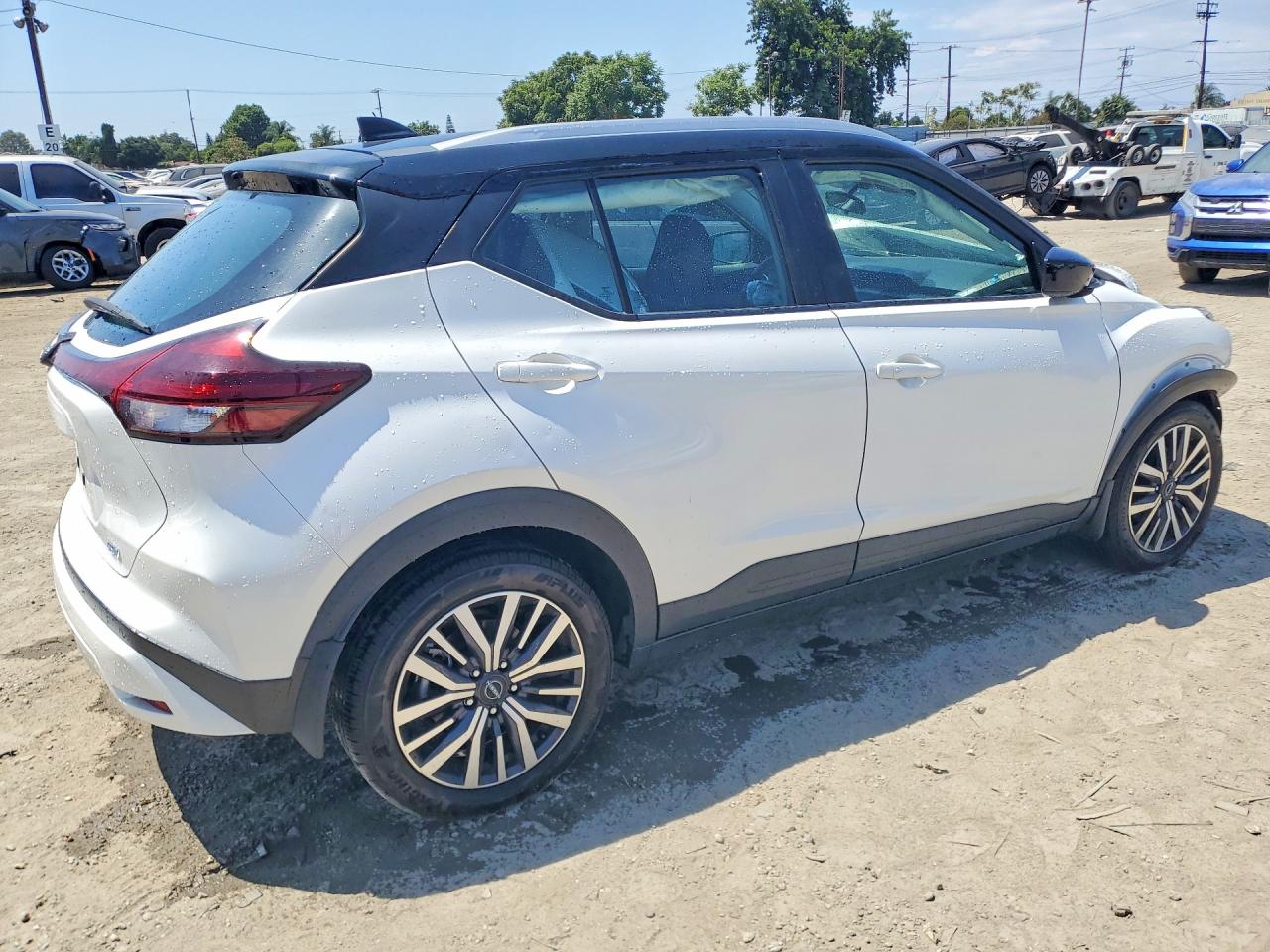 2022 NISSAN KICKS SV — снимка 3