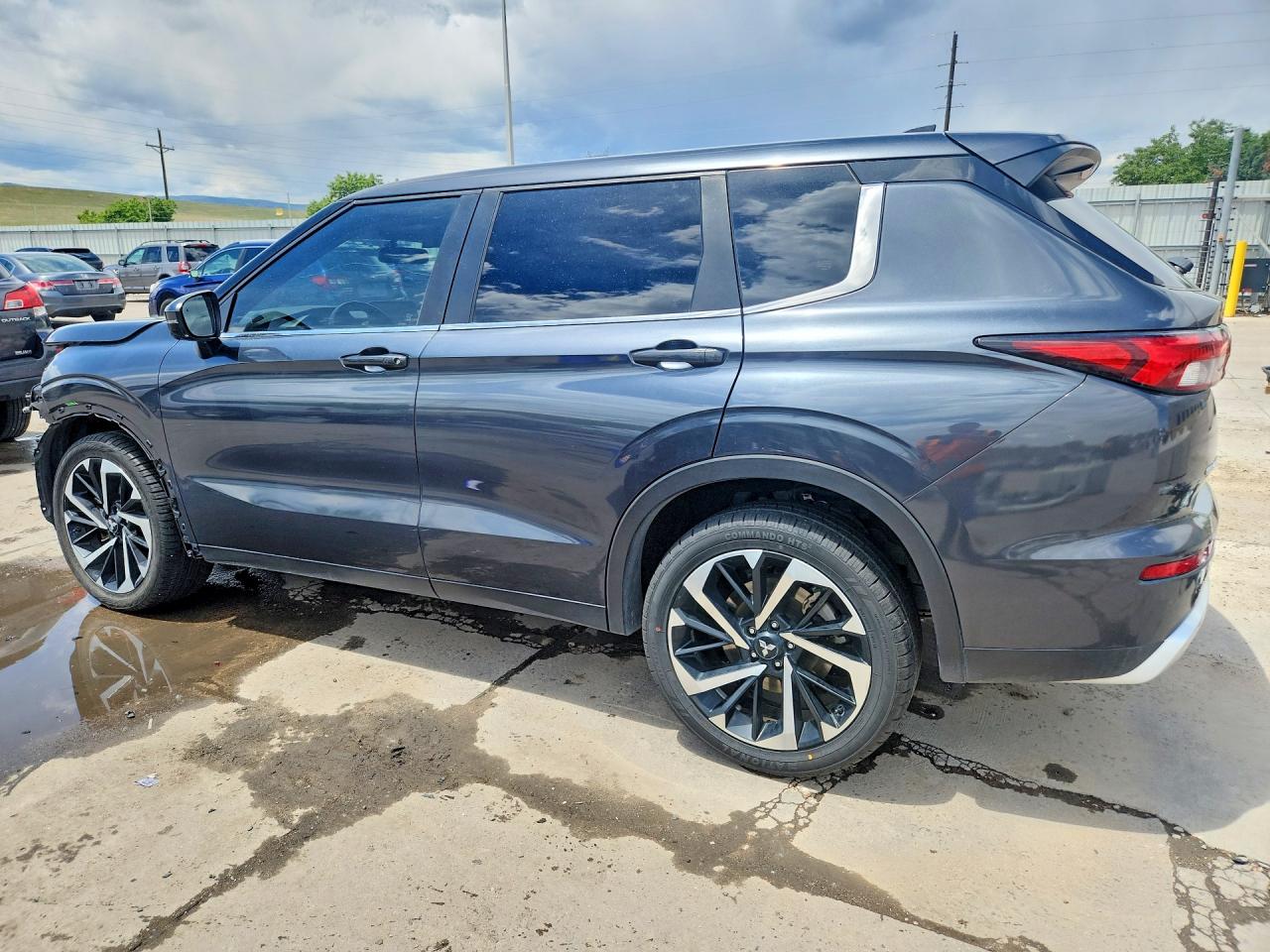 2024 MITSUBISHI OUTLANDER SE — снимка 2