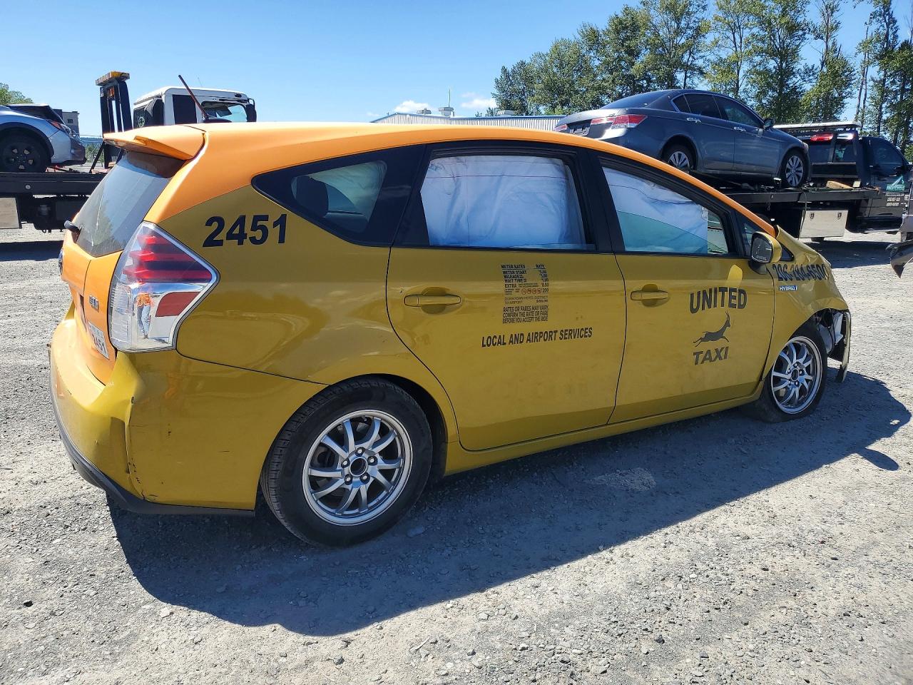 2017 TOYOTA PRIUS V THREE — снимка 3