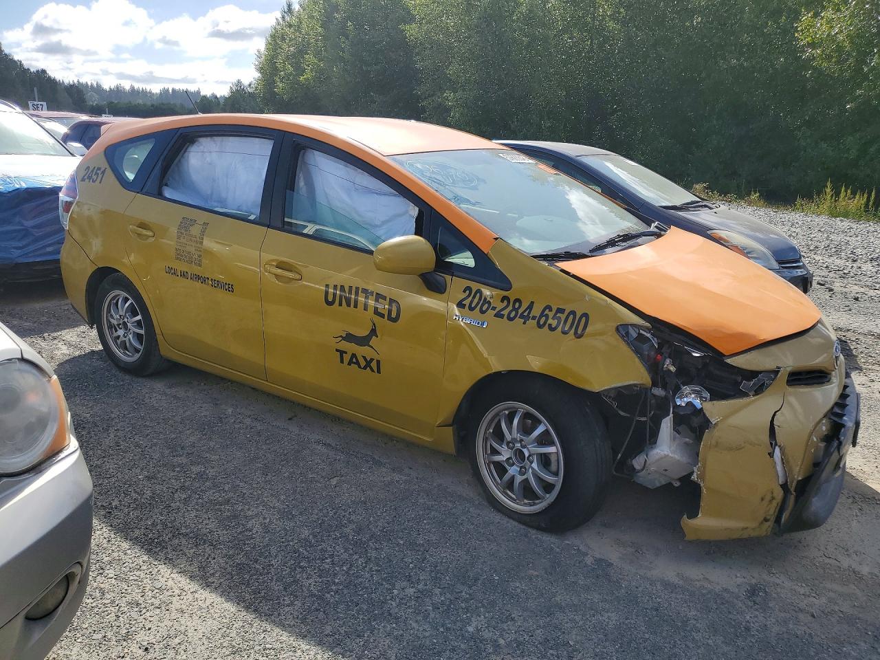 2017 TOYOTA PRIUS V THREE — снимка 4