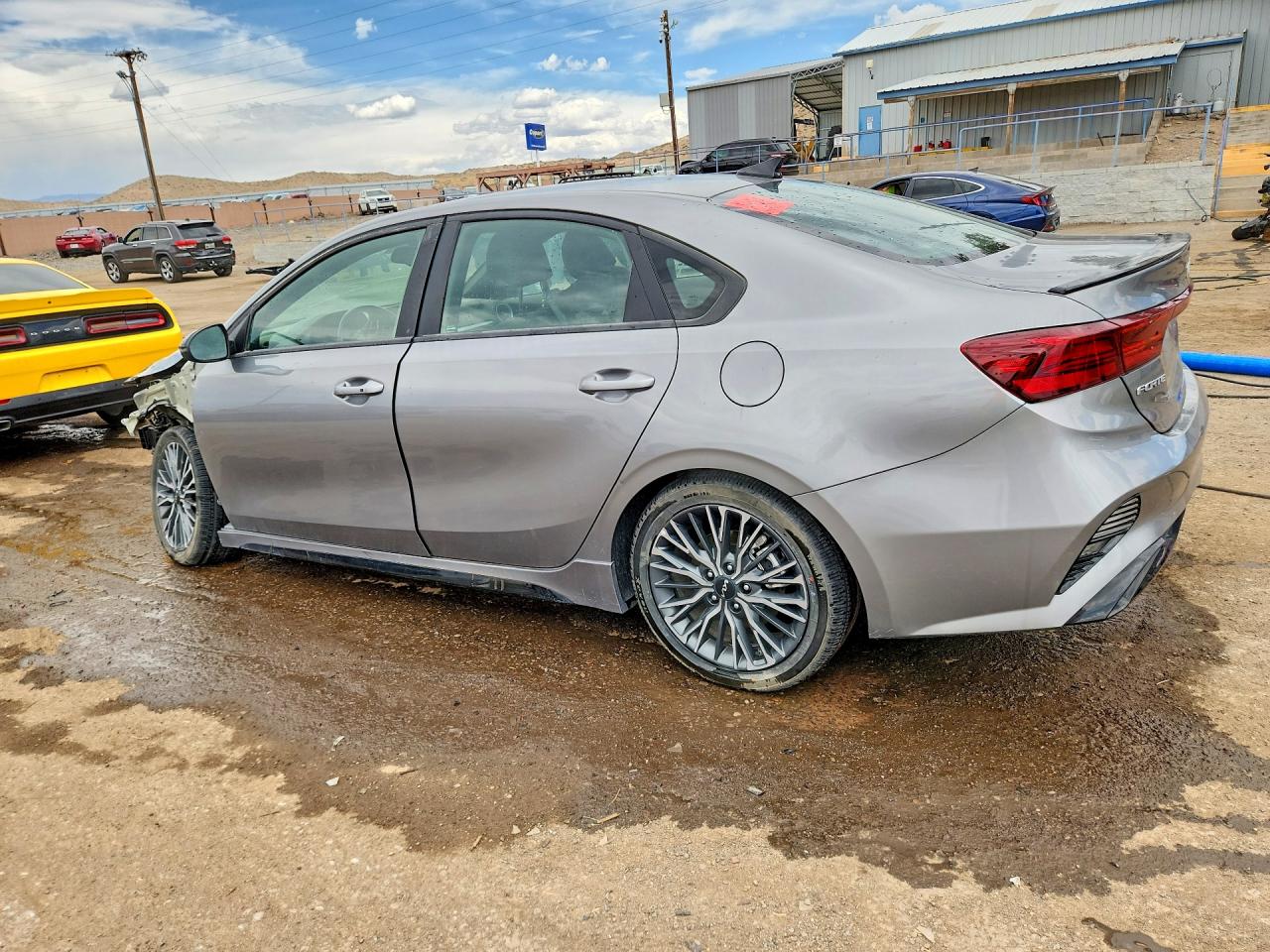 2024 KIA FORTE GT LINE — снимка 2