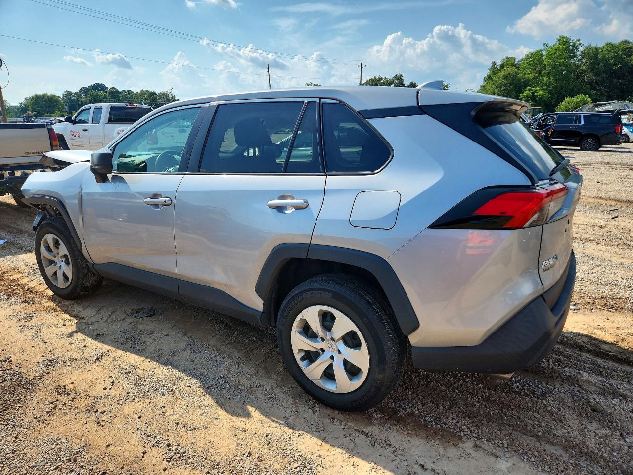 2022 TOYOTA RAV4 LE — снимка 2