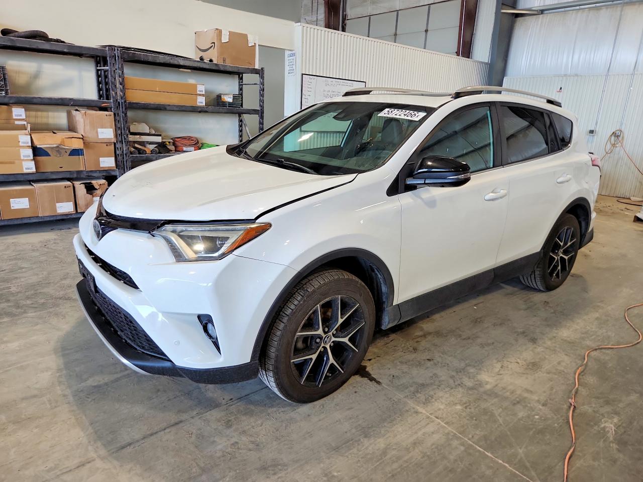 2016 TOYOTA RAV4 SE