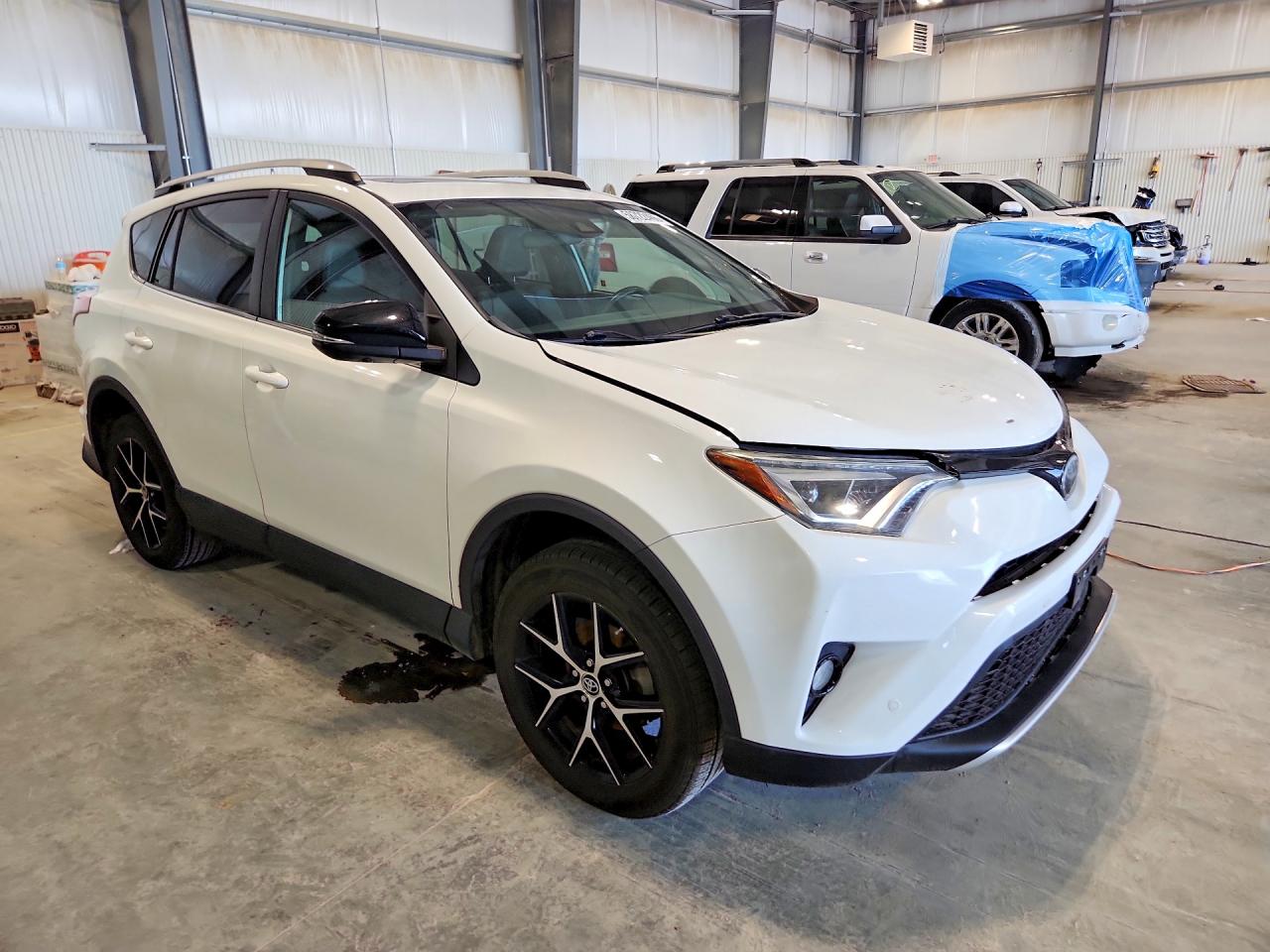 2016 TOYOTA RAV4 SE — снимка 4