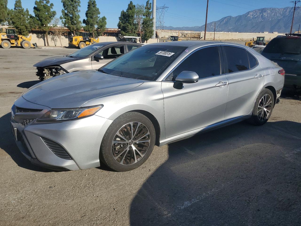 2018 TOYOTA CAMRY SE