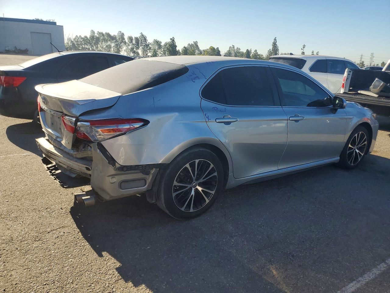 2018 TOYOTA CAMRY SE — снимка 3