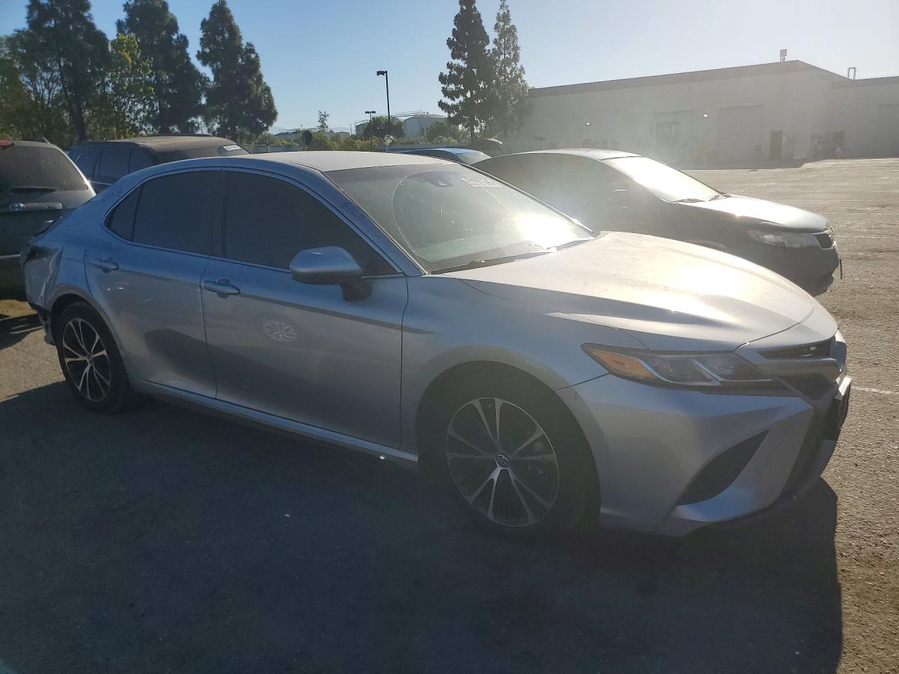 2018 TOYOTA CAMRY SE — снимка 4