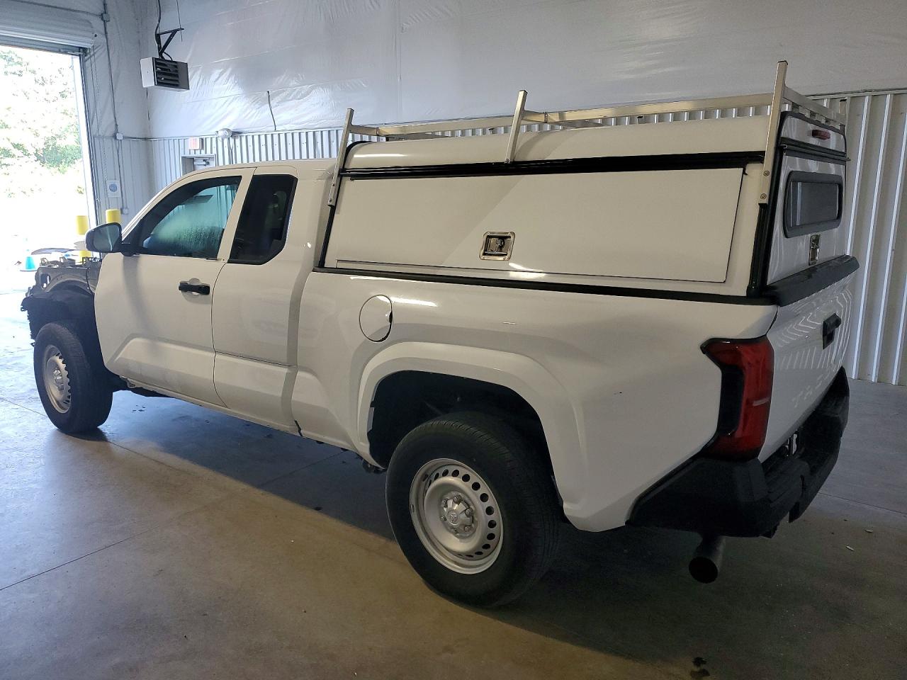 2024 TOYOTA TACOMA SR — снимка 2