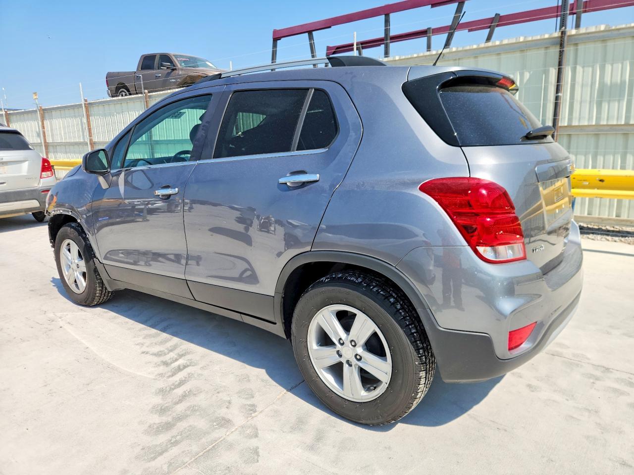 2020 CHEVROLET TRAX 1LT — снимка 2