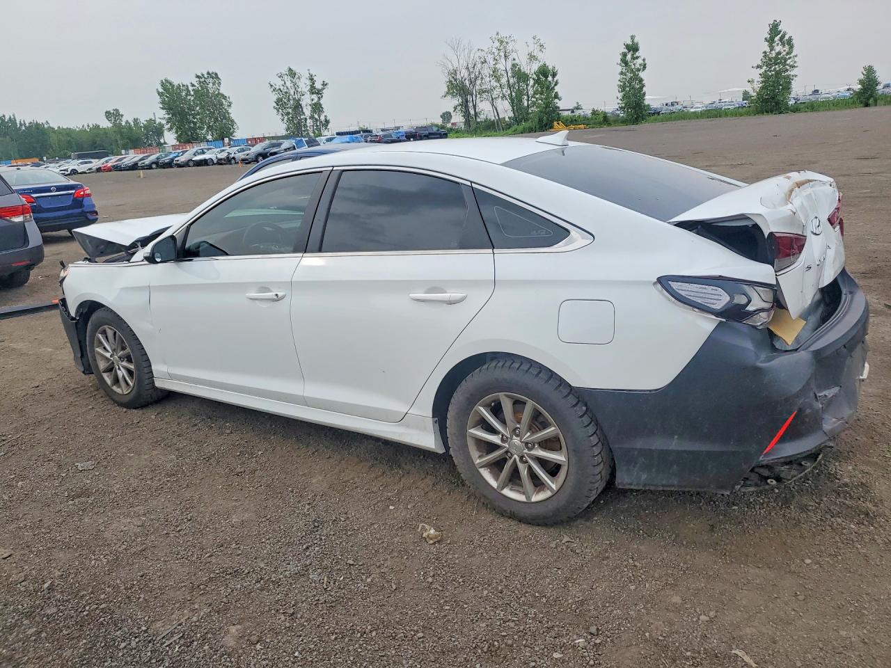 2019 HYUNDAI SONATA SE — снимка 2