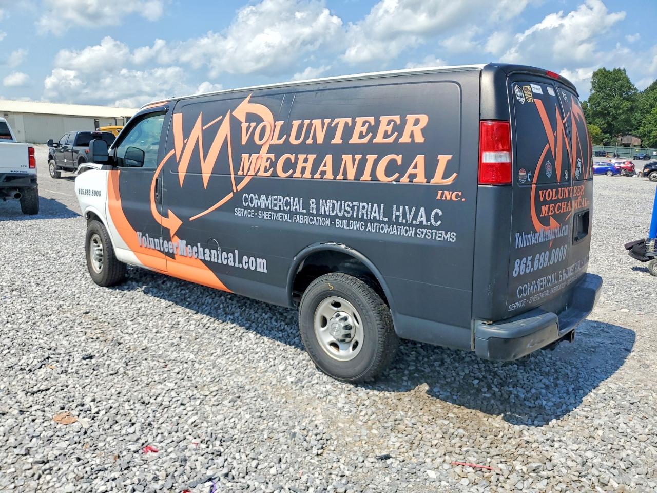 2019 CHEVROLET EXPRESS G2500 — снимка 2