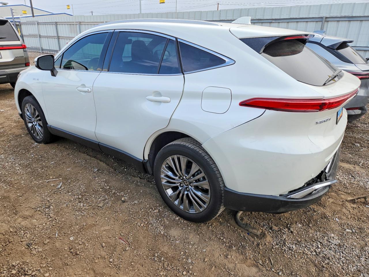 2021 TOYOTA VENZA LIMITED — снимка 2