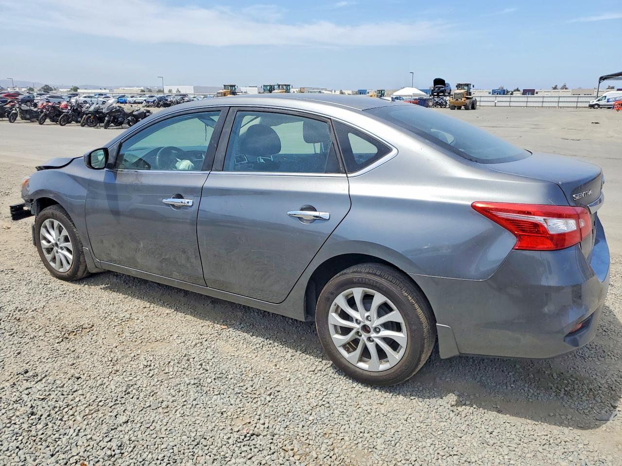 2018 NISSAN SENTRA SV — снимка 2