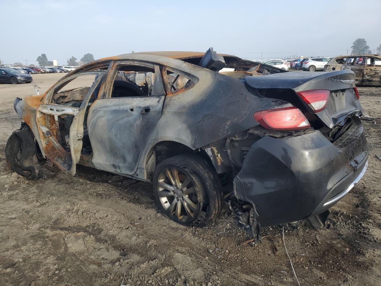 2016 CHRYSLER 200 LIMITED — снимка 2