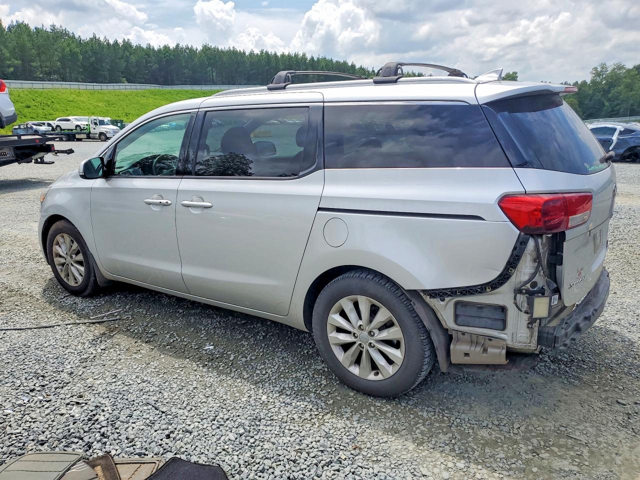 2016 KIA SEDONA EX — снимка 2