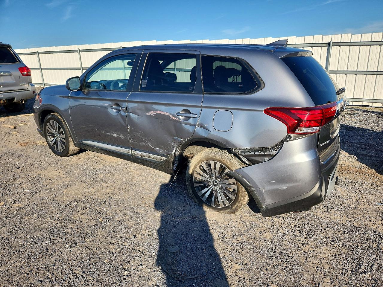 2020 MITSUBISHI OUTLANDER SE — снимка 2