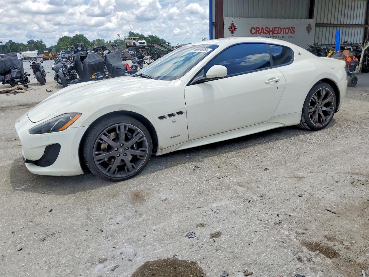 2015 MASERATI GRANTURISMO S