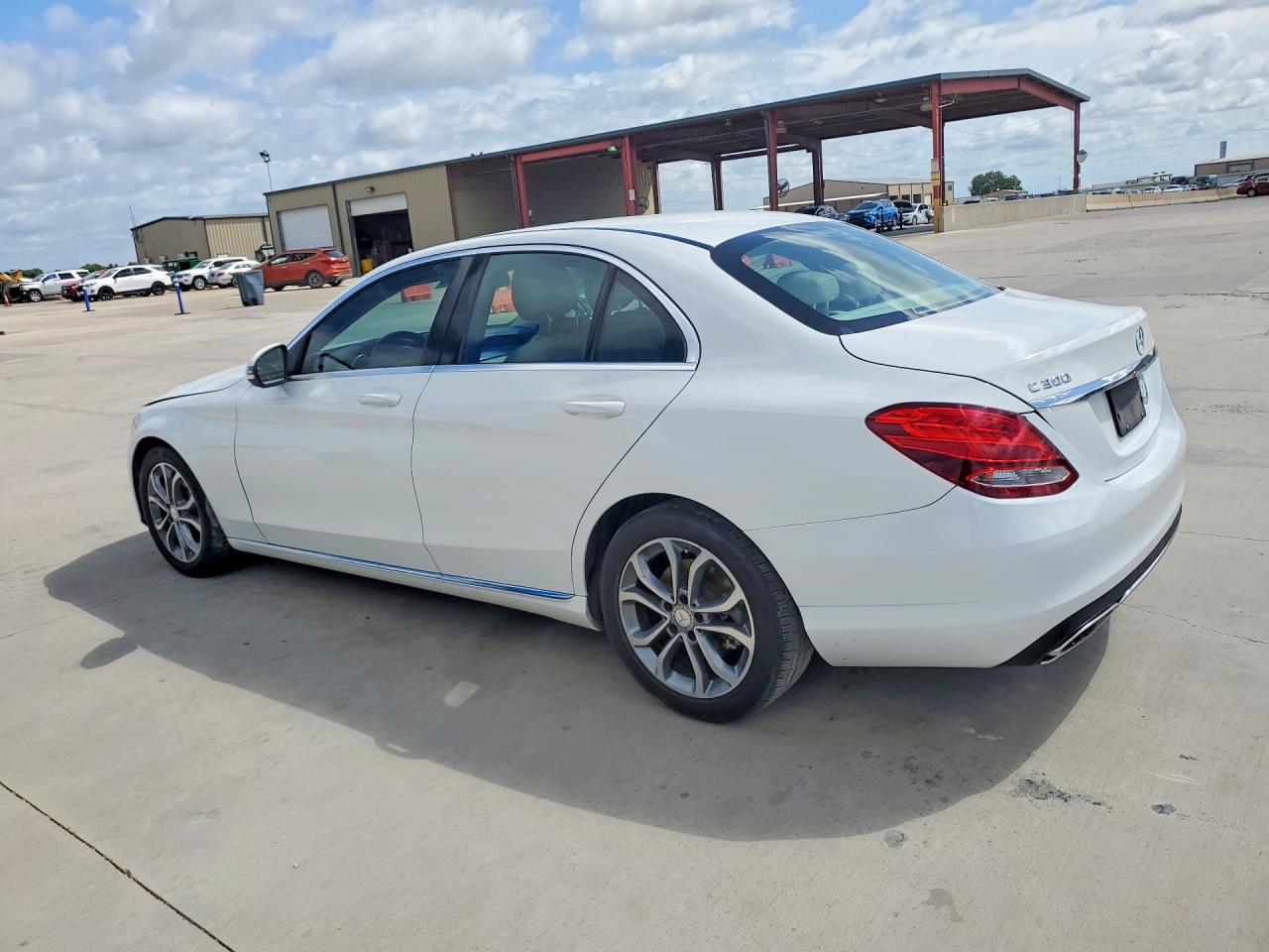 2016 MERCEDES-BENZ C 300 — снимка 2