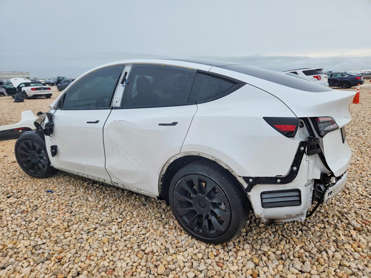 2021 TESLA MODEL Y — снимка 2