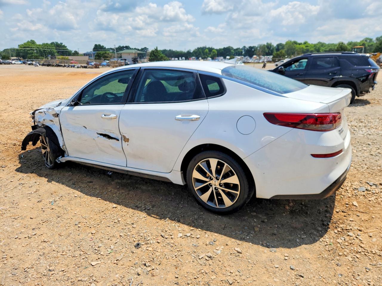 2019 KIA OPTIMA S — снимка 2