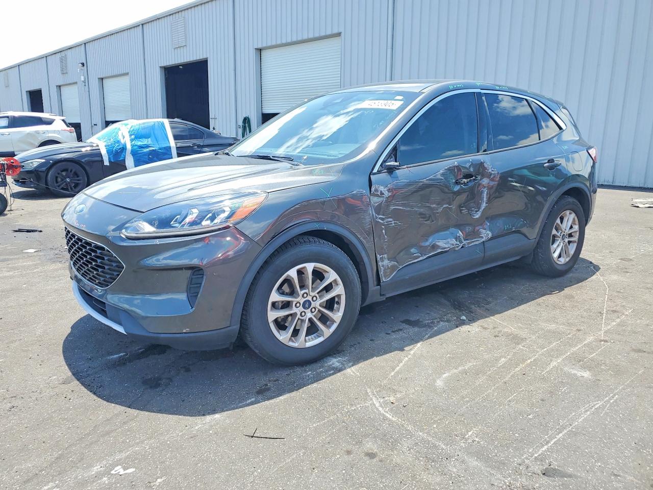 2020 FORD ESCAPE SE