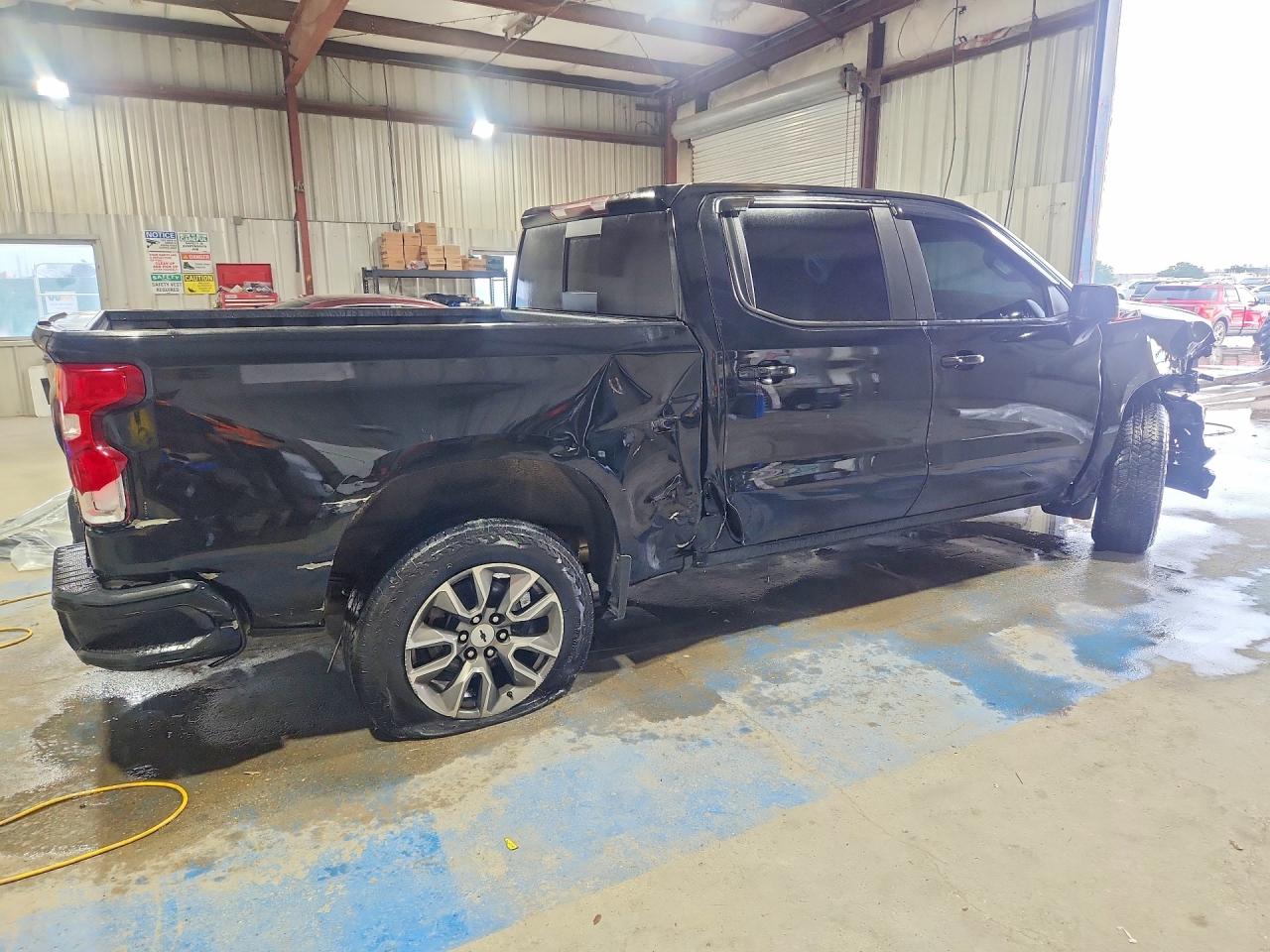 2021 CHEVROLET SILVERADO K1500 RST — снимка 3
