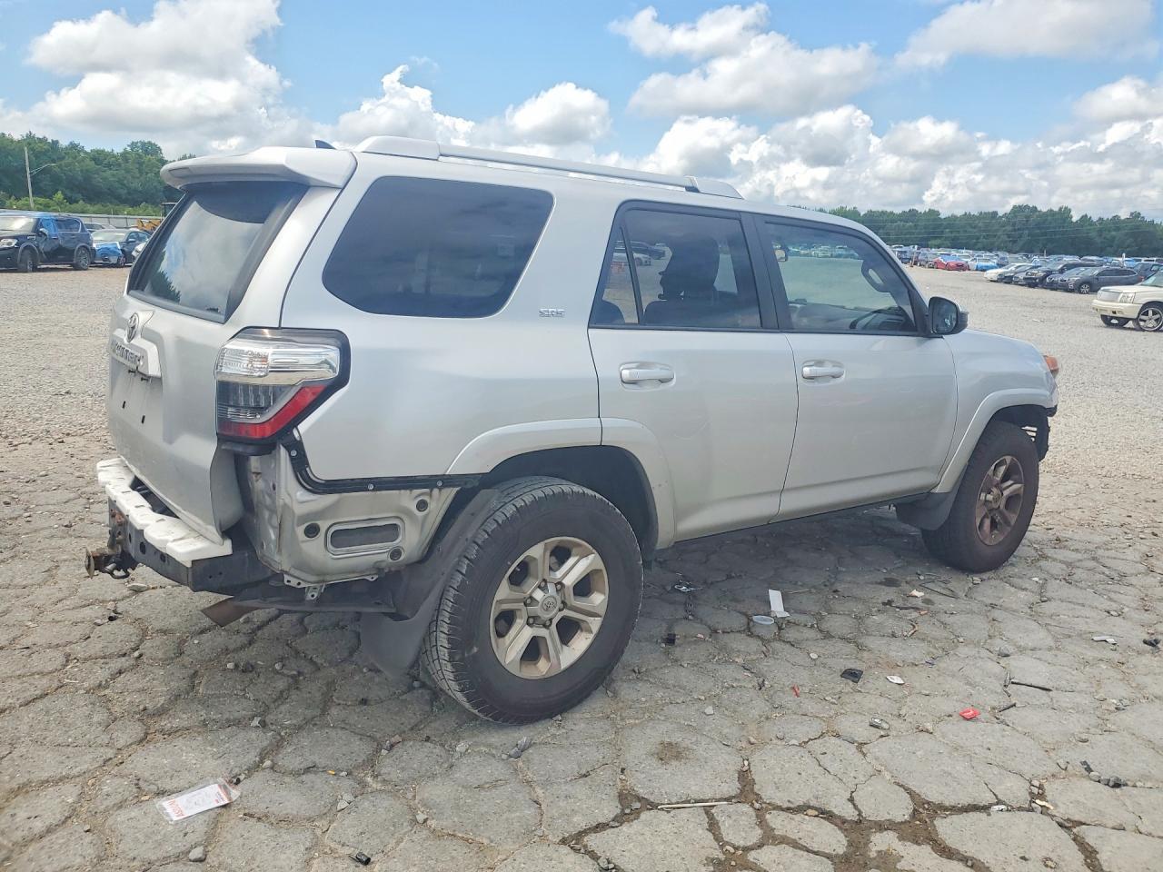 2015 TOYOTA 4RUNNER SR5 — снимка 3
